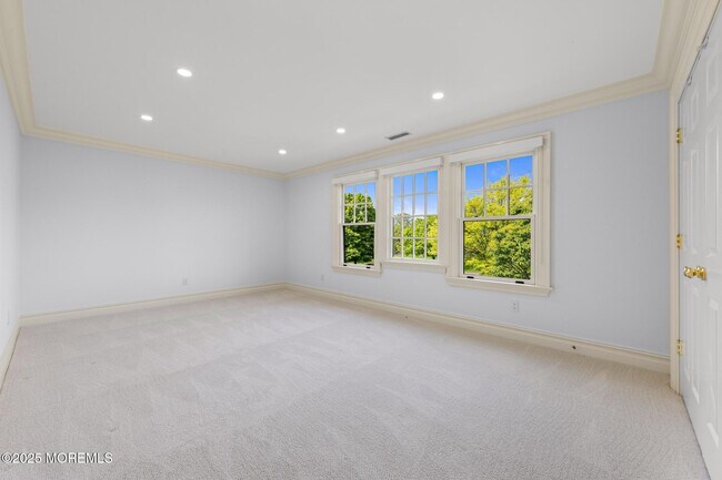 Building Photo - 13 Driftwood Ln