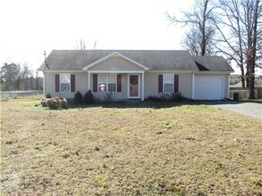 Building Photo - 233 Royal Garden Dr