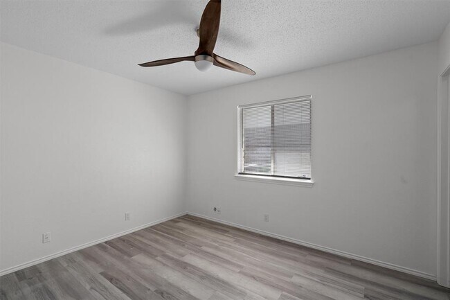 Building Photo - 4106 Springwillow Ln