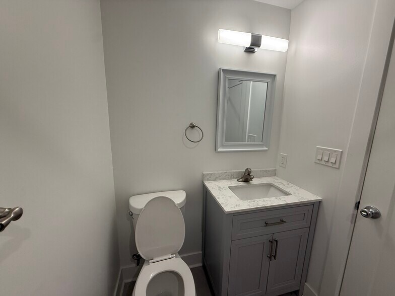 Building Photo - 1259 N 23rd St