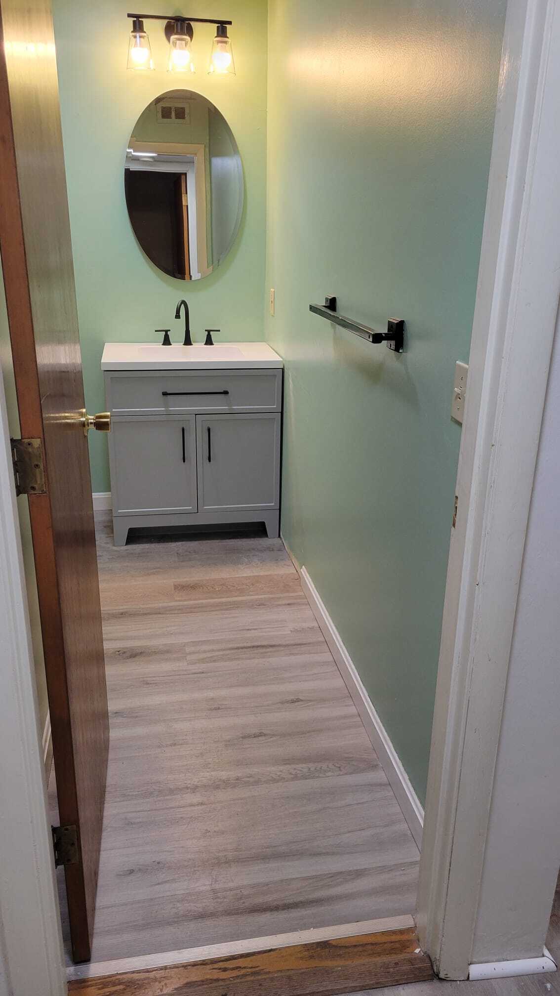 Building Photo - 3 Shadowbrook Ln