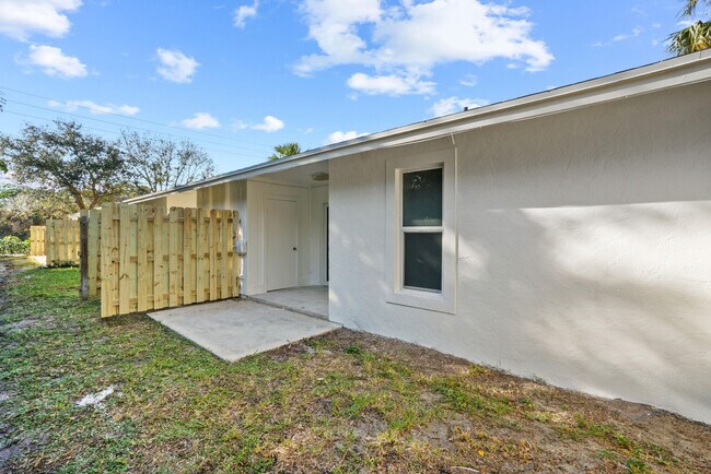 Building Photo - 12054 Ellison Wilson Rd