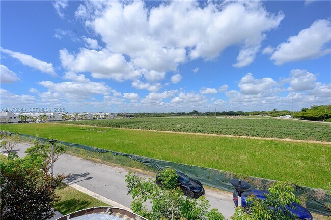 Building Photo - 25689 SW 144th Ave