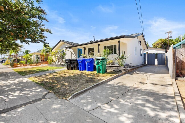 Building Photo - 4946-4948 63rd Street