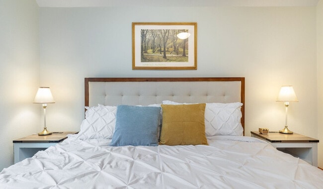 Building Photo - 173 Aloha St