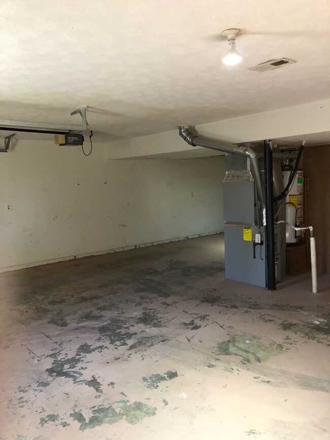 Building Photo - 430 Secretariat Dr