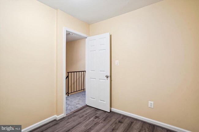 Building Photo - 2970 Schubert Dr