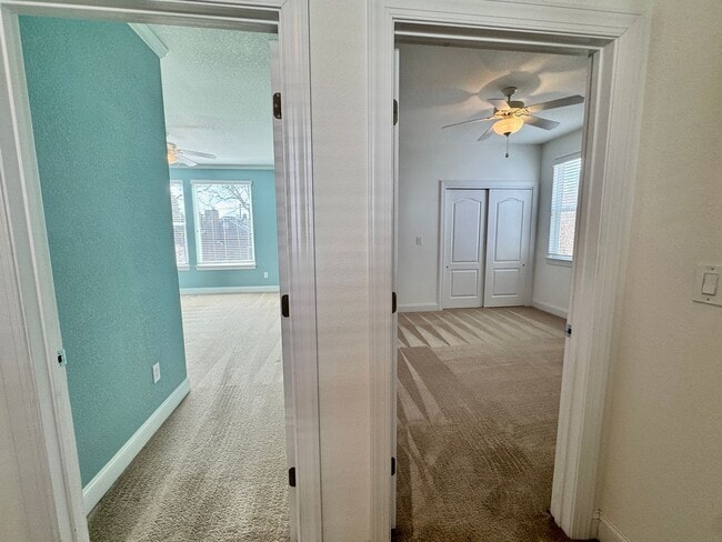 Building Photo - Ready 04-01-26! A Shadowlawn Condo w/Rooftop Deck - 3 Primary Suites - Outdoor Shower - Pet Frien...