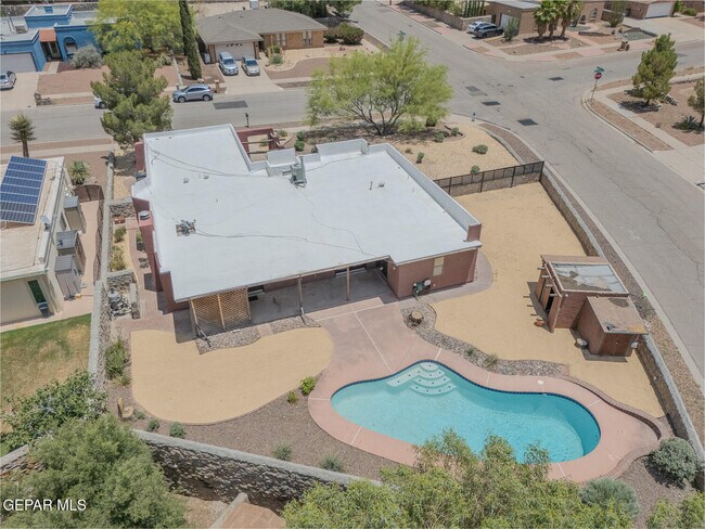 Building Photo - 6815 Villa Hermosa Dr