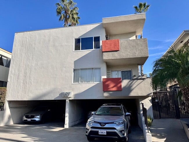 Building Photo - Furnished Santa Monica one bedroom