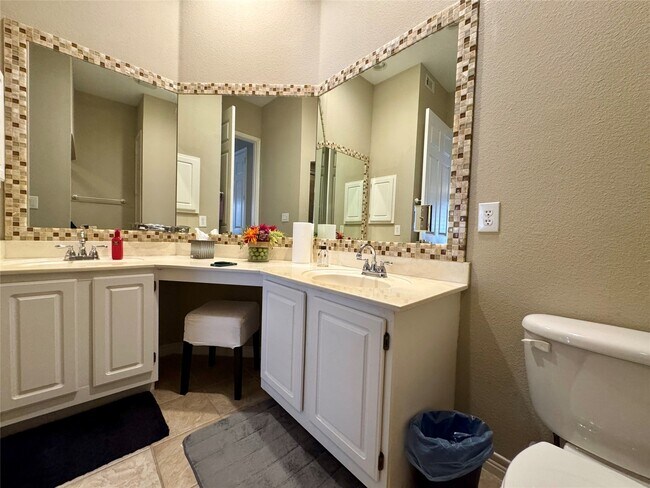 Building Photo - 2400 McCue Rd