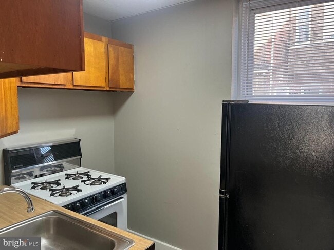 Building Photo - 2666 Bridge St