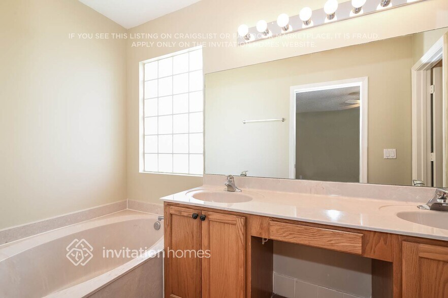 Building Photo - 1843 Magliano Dr