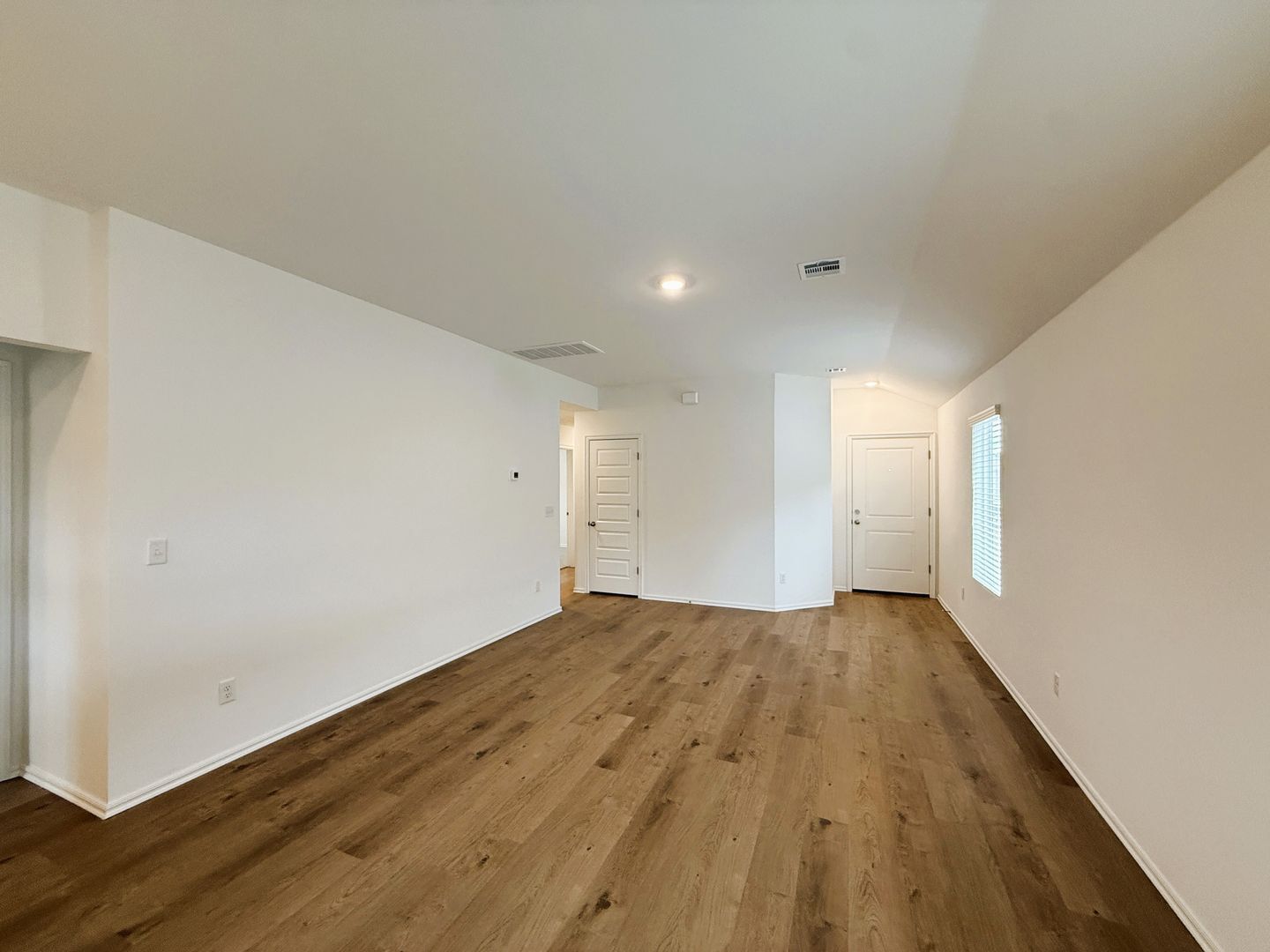 Building Photo - 3625 Blue Ave