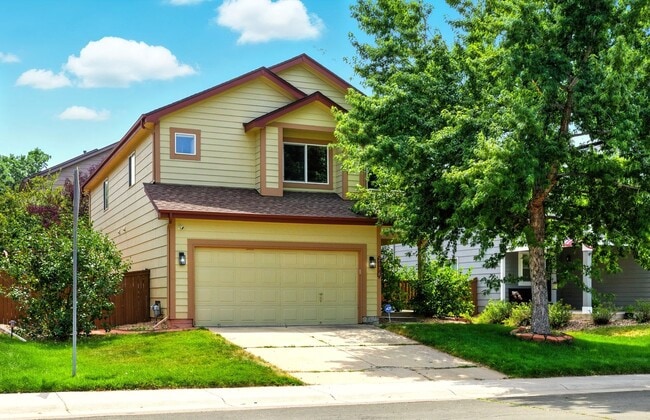 Primary Photo - Amazing 3 Bed 4 Bath Highlands Ranch House...
