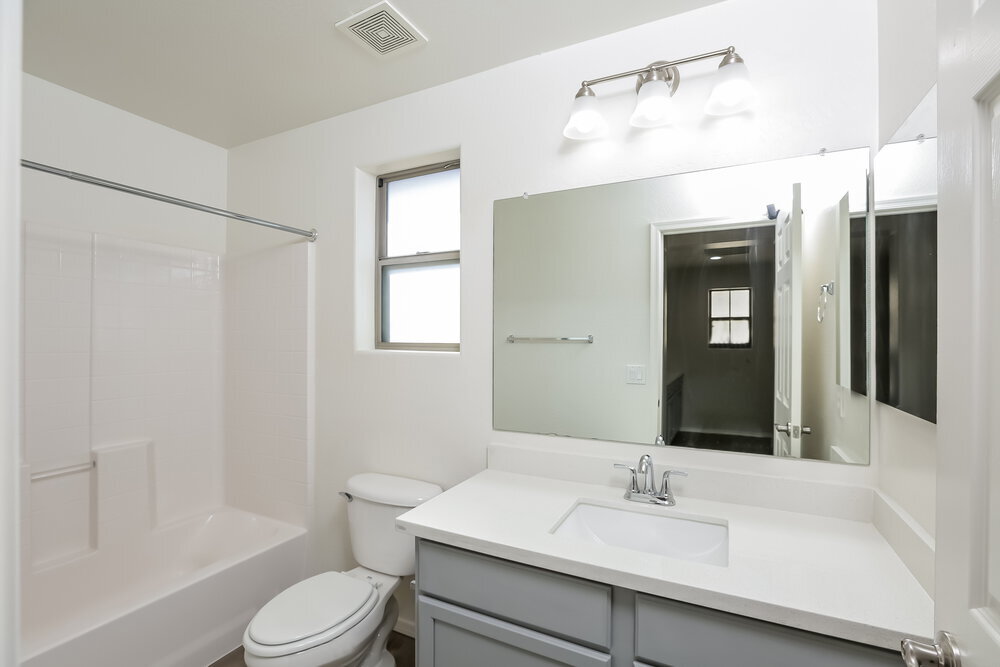 Building Photo - 4043 W Pedro Ln