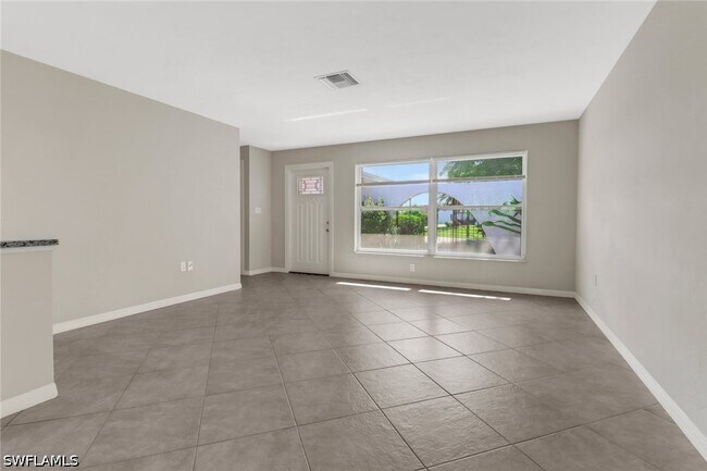 Building Photo - 4472 Beechwood Lake Dr