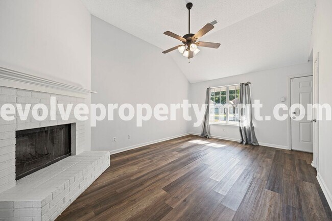 Building Photo - 8608 Port Douglas Dr
