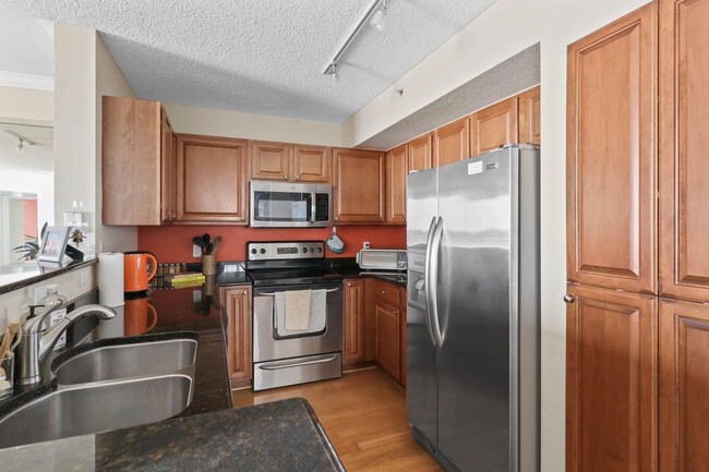Building Photo - 1801 N Flagler Dr