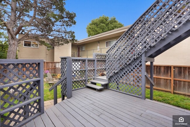 Building Photo - 1035 63rd St