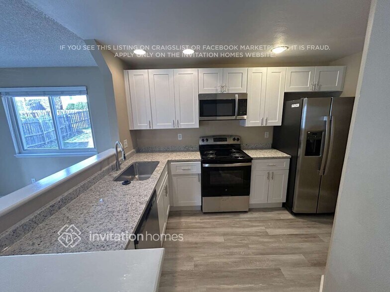 Building Photo - 17989 E Colgate Pl