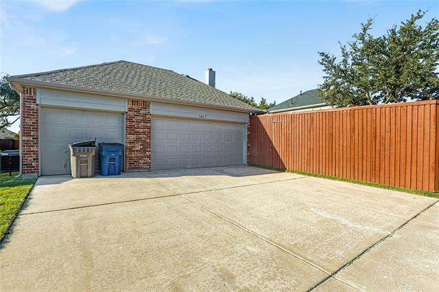 Building Photo - 1617 Sweetbay Dr