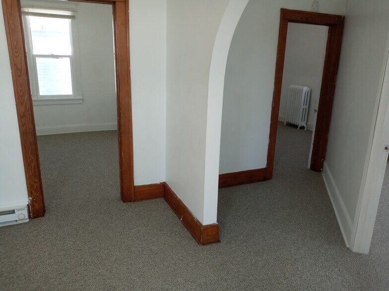 Building Photo - 1210 Erie St