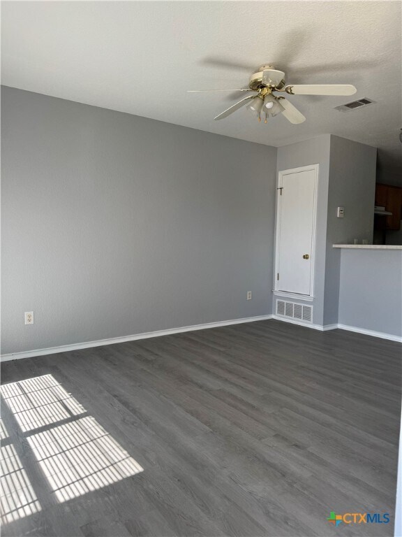 Building Photo - 4501 Deek Dr