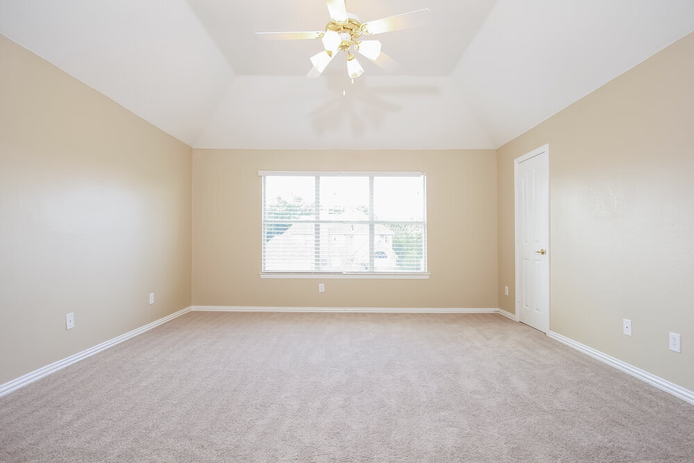 Building Photo - 4420 Vanderpool Dr