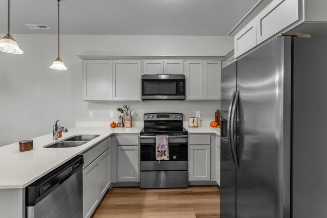 Building Photo - 14497 S Ronan Ln