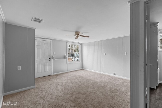 Building Photo - 154 E Wyandotte St