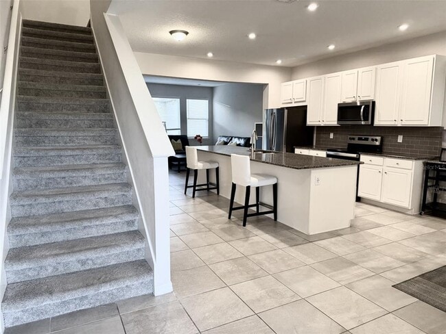 Building Photo - 15910 Marina Bay Dr