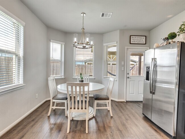 Building Photo - 507 Thunder Cloud Dr