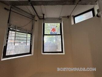 Building Photo - 1209 Boylston St
