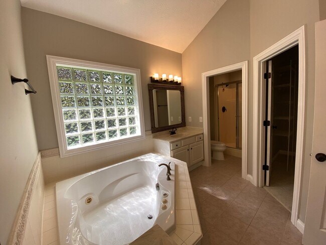 Building Photo - Gated Community! Ranch Style Home! Rent Or Purchase For $499,000.00!