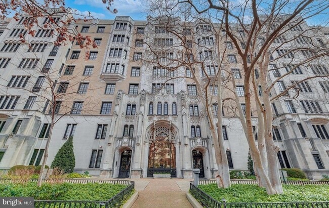 Building Photo - 1701 16th St NW