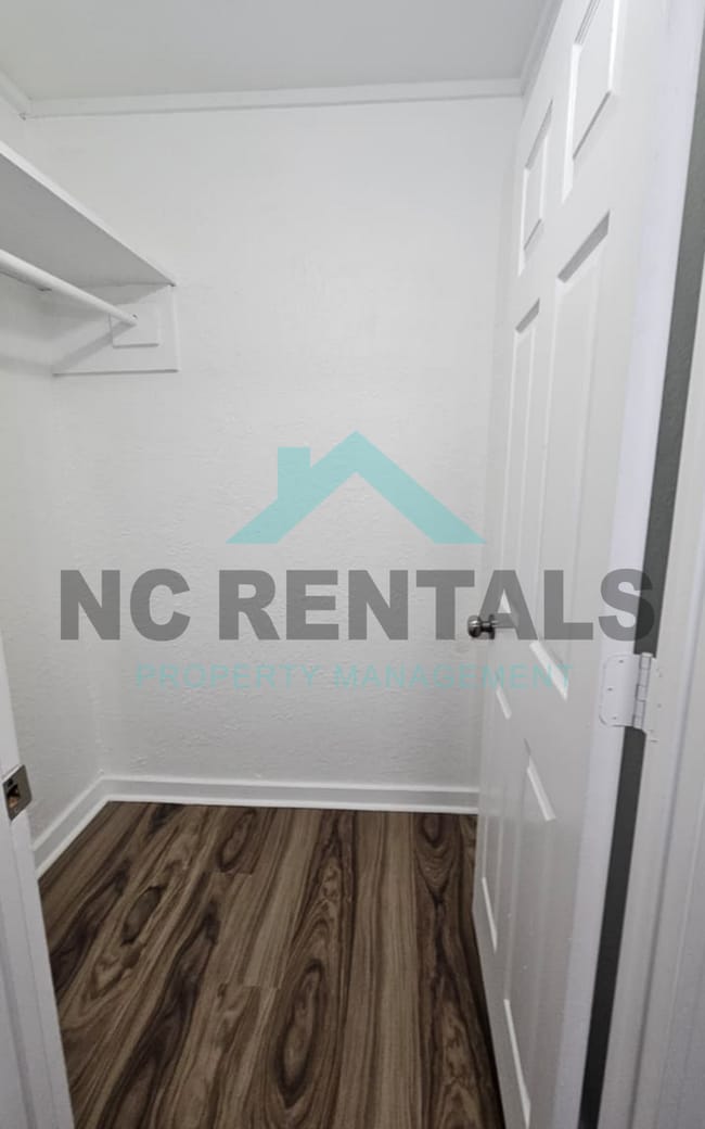 Building Photo - 124 Depot St