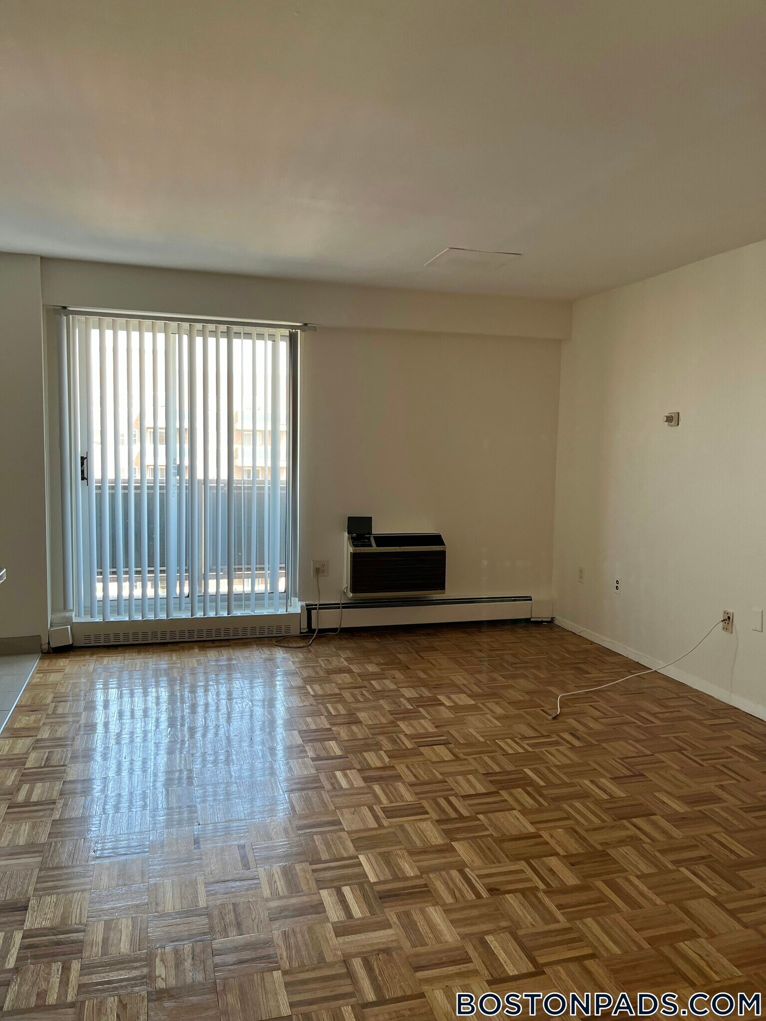 Building Photo - 185 Freeman St