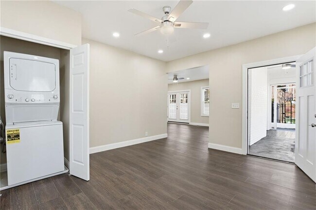 Building Photo - 393 8th St NE