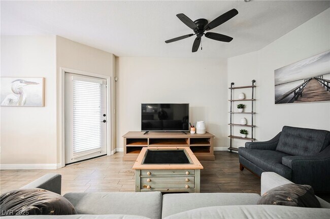 Building Photo - 833 Aspen Peak Loop