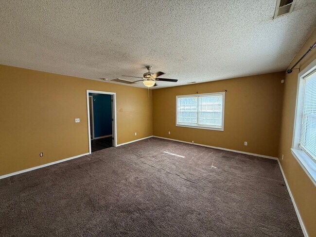 Building Photo - RENTAL HOME IN ALBERTVILLE, ALABAMA!256