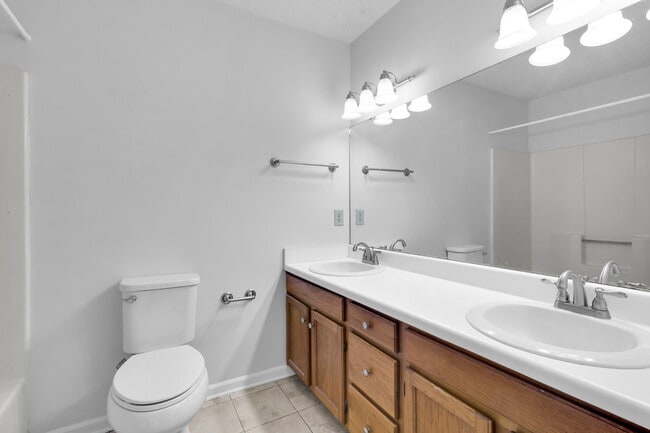 Building Photo - 1824 Caracara Dr