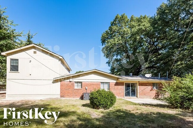 Building Photo - 4915 Foxhall Cove