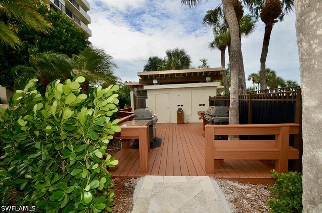Building Photo - 10851 Gulf Shore Dr