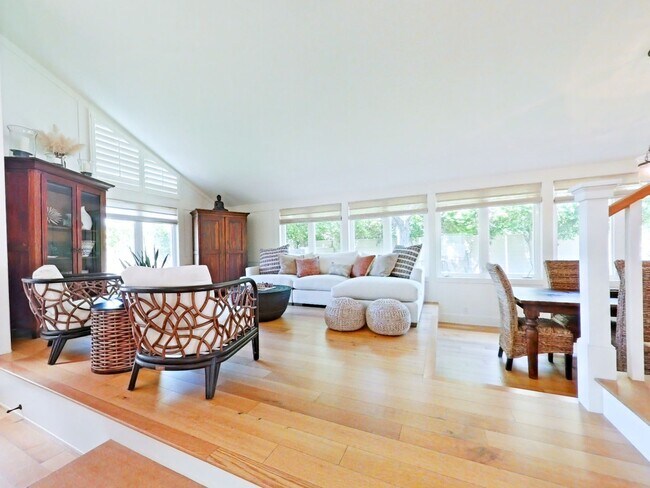 Building Photo - 33702 Calle Conejo