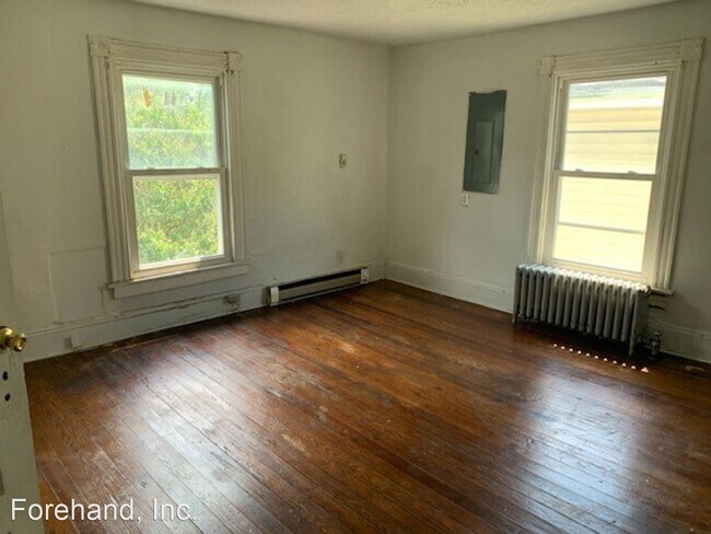 Building Photo - 1711 Floyd St