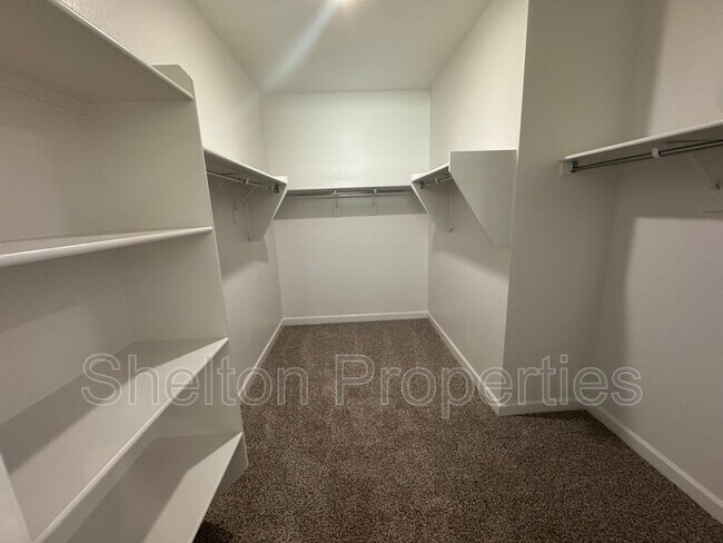 Building Photo - 17746 W Turquoise Ave