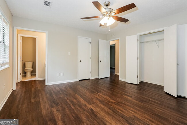 Building Photo - 10319 Briarbay Loop