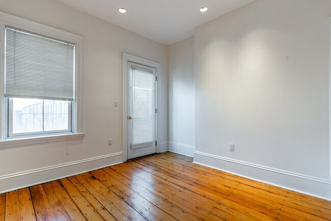 Building Photo - 1600 Tremont St