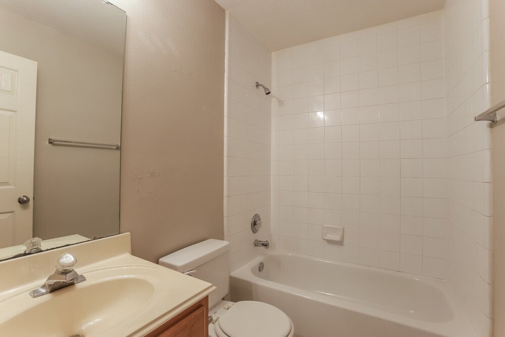 Building Photo - 5618 Imperial Grove Dr